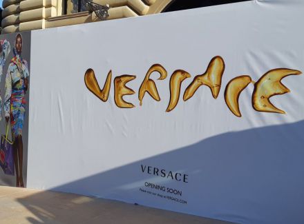 Espace commercial Versace